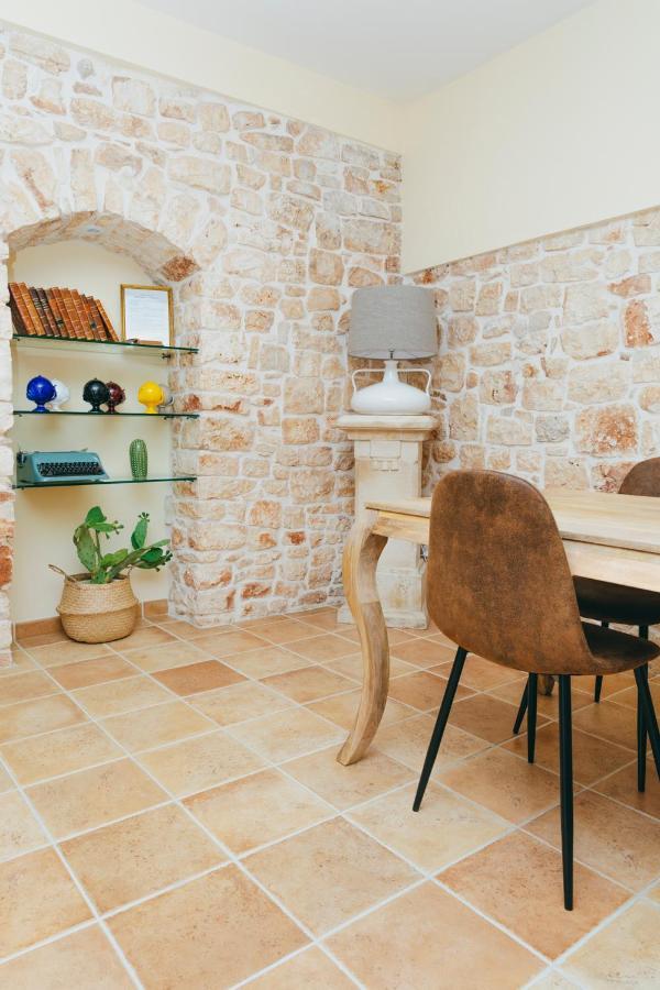 Conte Orsini Apartment Конверсано Экстерьер фото